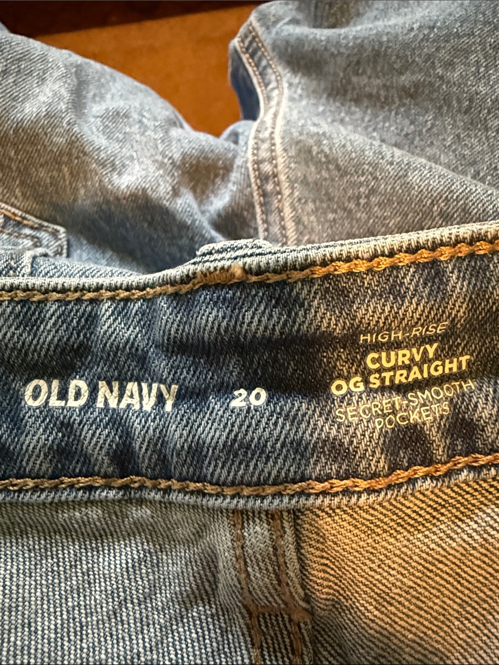 Old Navy Curvy OG Straight Jeans in Light Blue Denim